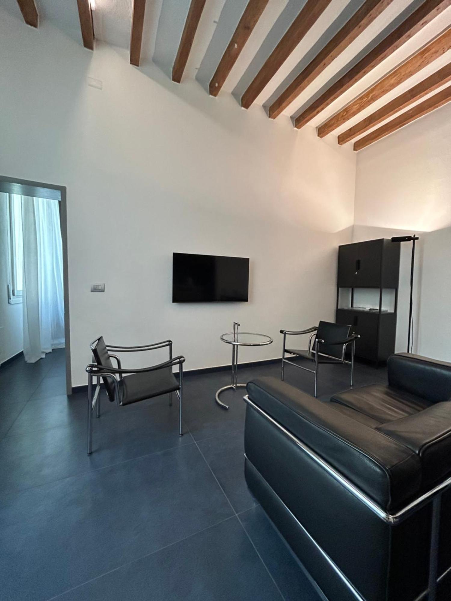Domus Appartement Modena Buitenkant foto